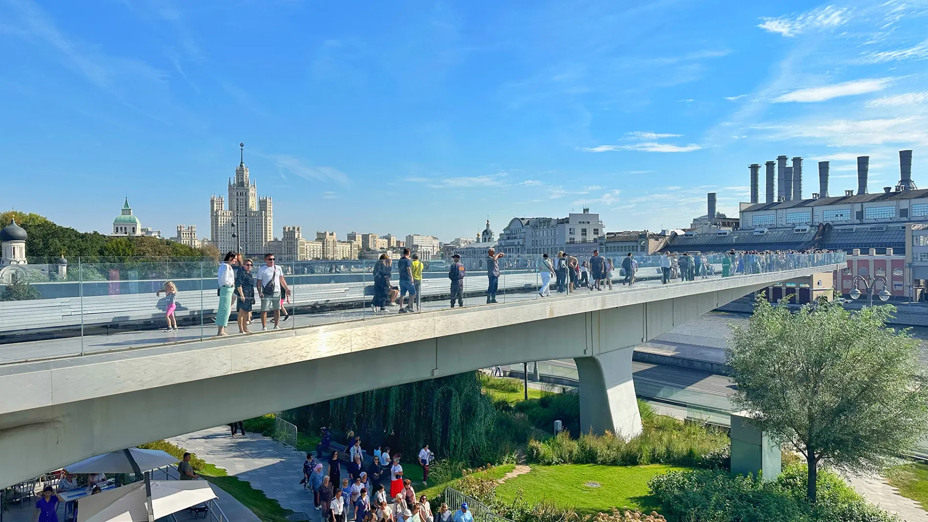 Парк Зарядье в Москве