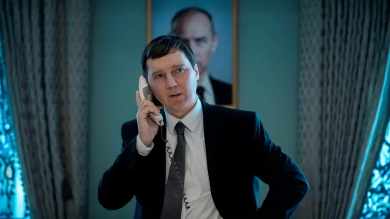 «Кремлевский волшебник»: новый фильм с Джудом Лоу и Полом Дано